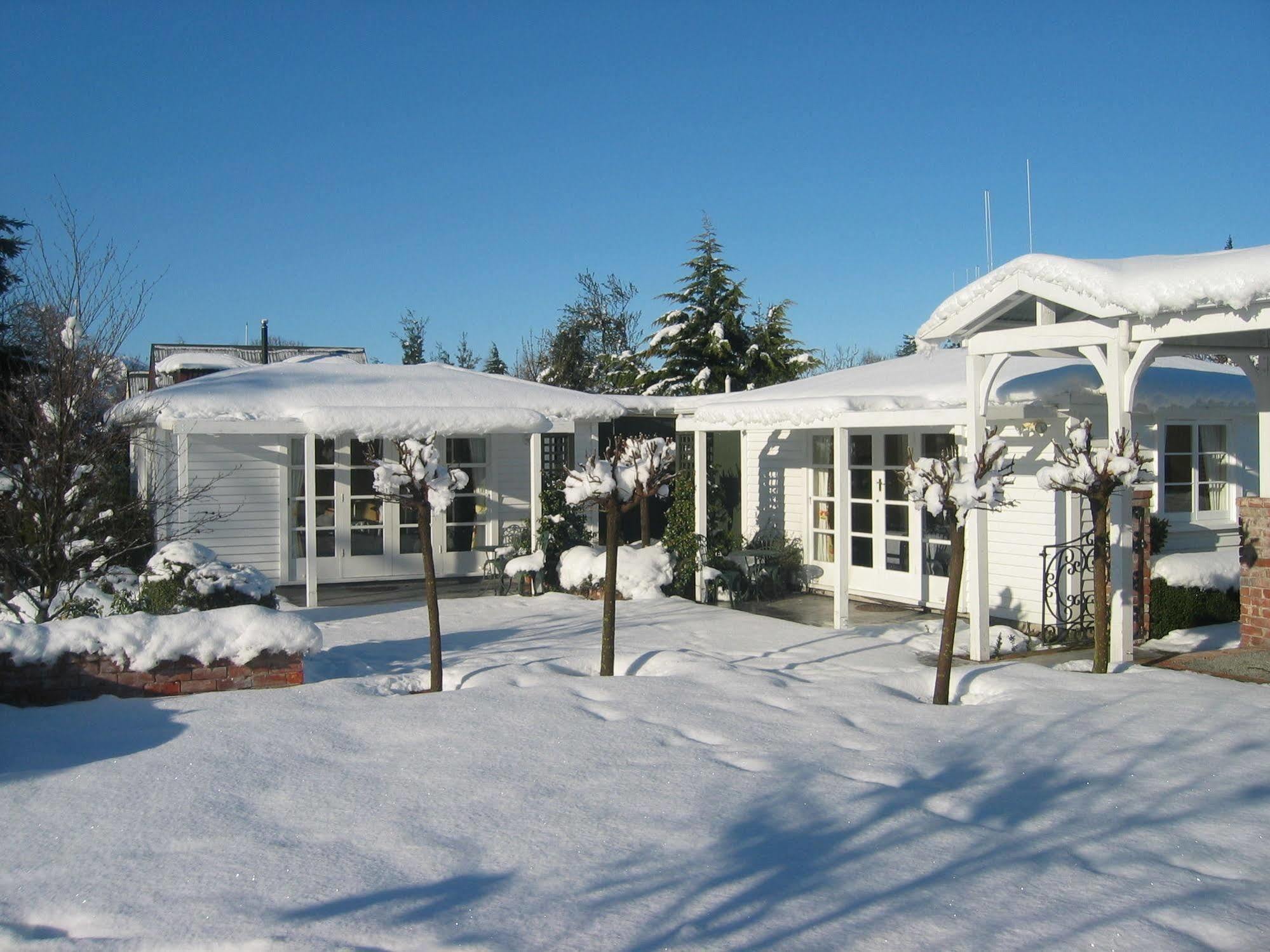 האנמר ספרינגס Cheltenham House מראה חיצוני תמונה